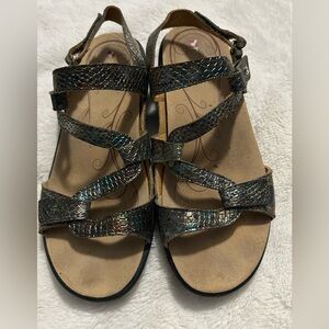 Revere Miami Women’s Iridescent Dark Strappy Comfort Sandals SZ 8/39